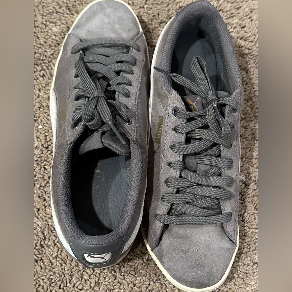 Puma trainers